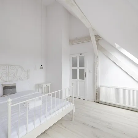 דירה Scandinavian Loft By Bookinghost