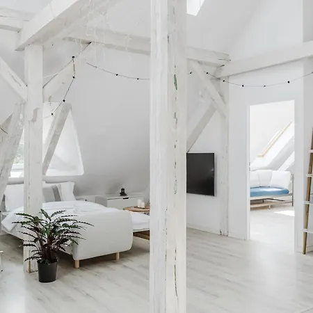 דירה Scandinavian Loft By Bookinghost